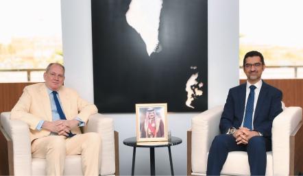 وزير شؤون البلديات والزراعة يستقبل سفير الجمهورية الإيطالية لدى مملكة البحرين