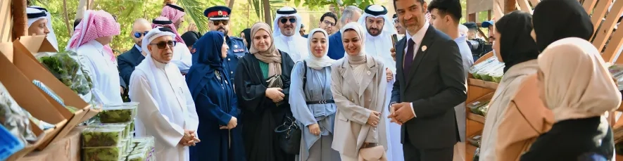 وزير شؤون البلديات والزراعة يعلن تمديد سوق المزارعين البحرينيين حتى 8 مارس 2025